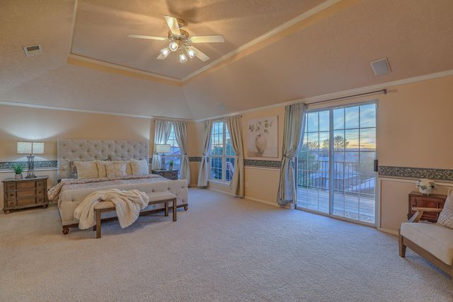 8305 Calle Soquelle NE, Albuquerque, NM 87113