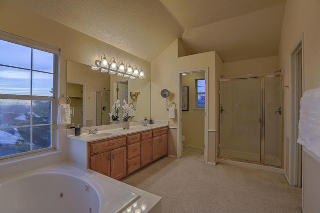 8305 Calle Soquelle NE, Albuquerque, NM 87113