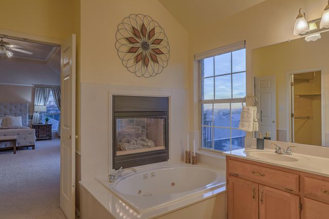 8305 Calle Soquelle NE, Albuquerque, NM 87113