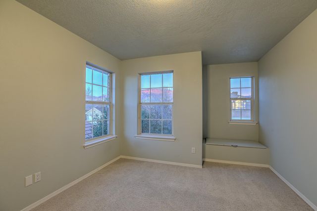 8305 Calle Soquelle NE, Albuquerque, NM 87113