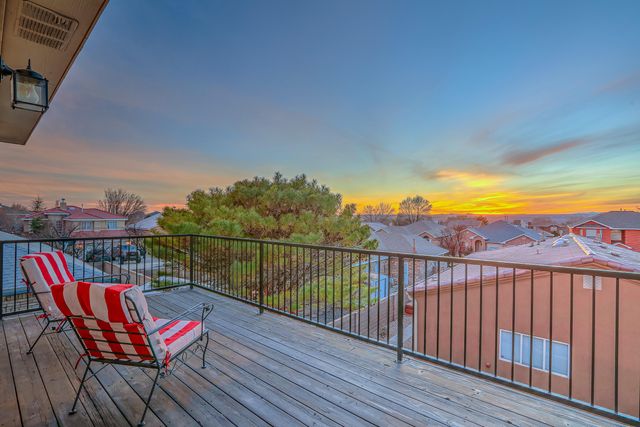 8305 Calle Soquelle NE, Albuquerque, NM 87113