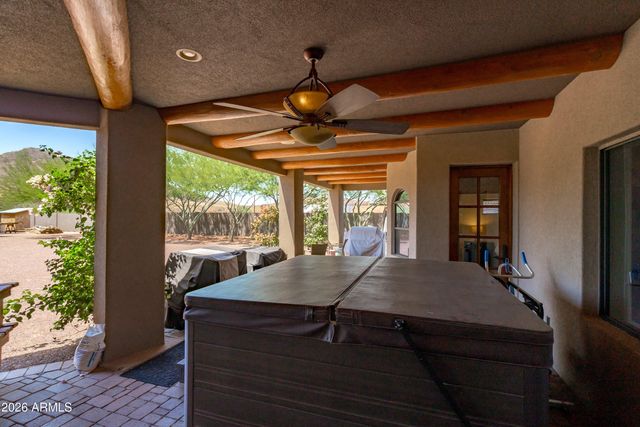 1823 W MADDOCK Road, Phoenix, AZ 85086
