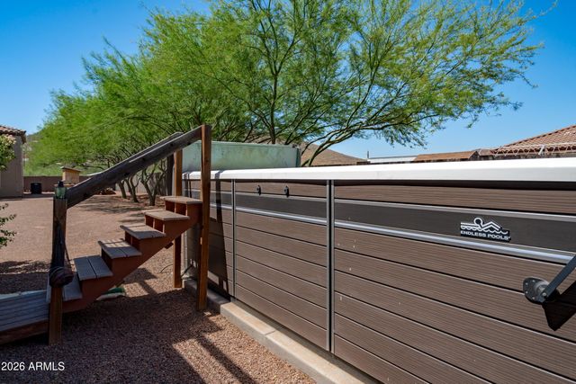 1823 W MADDOCK Road, Phoenix, AZ 85086