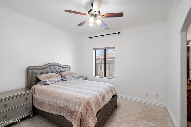 1823 W MADDOCK Road, Phoenix, AZ 85086