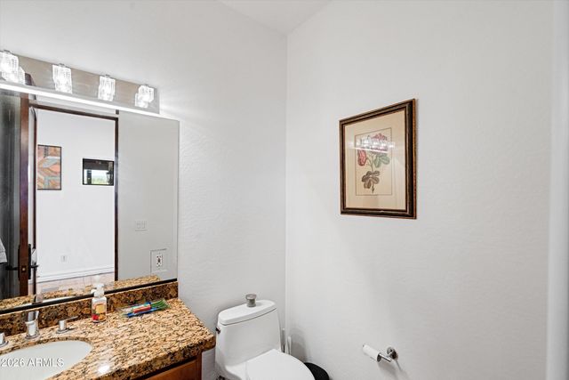 1823 W MADDOCK Road, Phoenix, AZ 85086