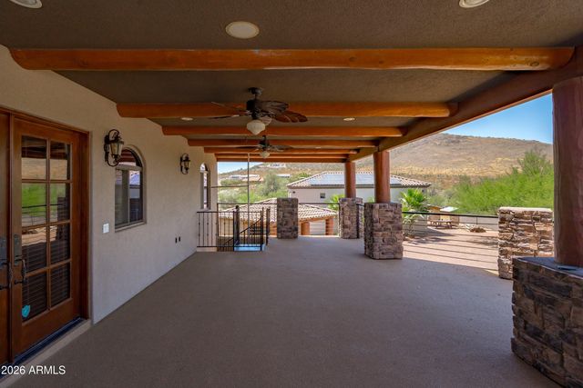 1823 W MADDOCK Road, Phoenix, AZ 85086