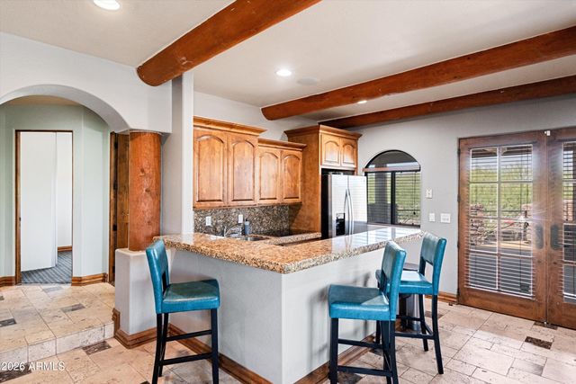 1823 W MADDOCK Road, Phoenix, AZ 85086