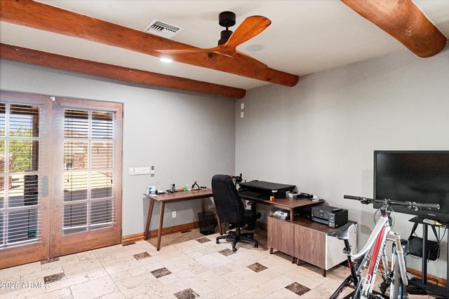 1823 W MADDOCK Road, Phoenix, AZ 85086