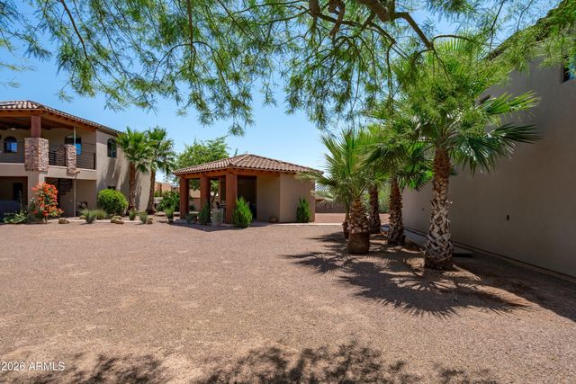 1823 W MADDOCK Road, Phoenix, AZ 85086