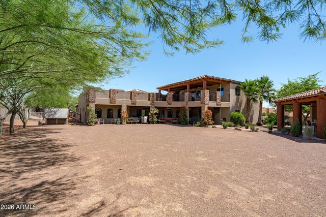 1823 W MADDOCK Road, Phoenix, AZ 85086