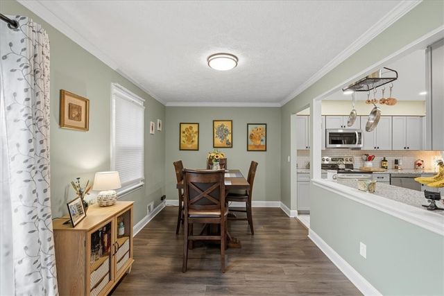 2356 Big Rock Rd, Hampton, PA 15101