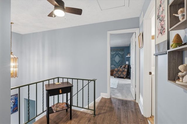 2356 Big Rock Rd, Hampton, PA 15101