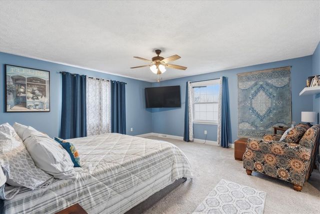 2356 Big Rock Rd, Hampton, PA 15101