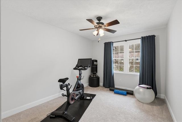 2356 Big Rock Rd, Hampton, PA 15101