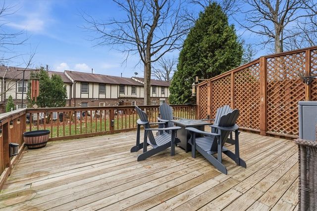 2356 Big Rock Rd, Hampton, PA 15101