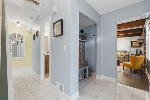 2356 Big Rock Rd, Hampton, PA 15101