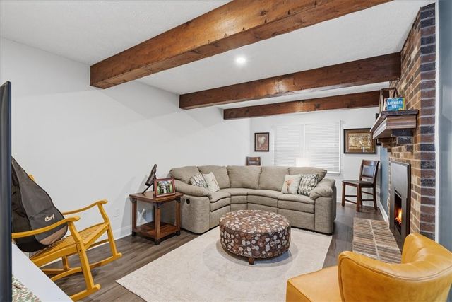 2356 Big Rock Rd, Hampton, PA 15101