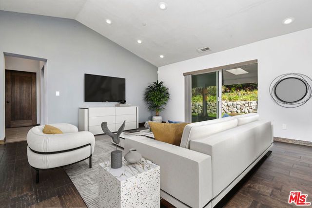 2447 Stonyvale Road, Tujunga (los Angeles), CA 91042