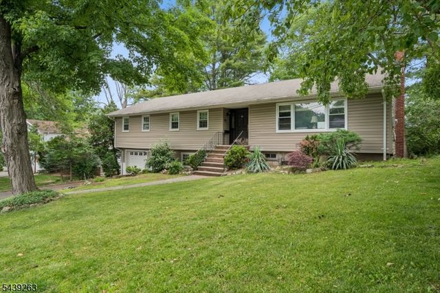 44 Korwel Cir, West Orange Twp., NJ 07052