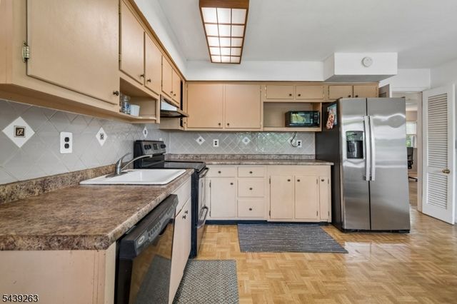 44 Korwel Cir, West Orange Twp., NJ 07052