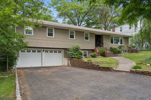 44 Korwel Cir, West Orange Twp., NJ 07052