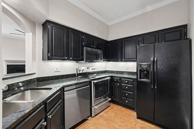4102 Buena Vista Street 5, Dallas, TX 75204
