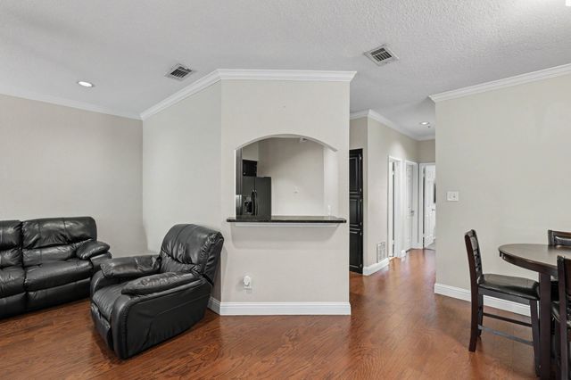4102 Buena Vista Street 5, Dallas, TX 75204