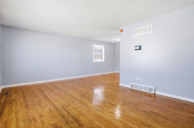 16544 Prairie Avenue, South Holland, IL 60473