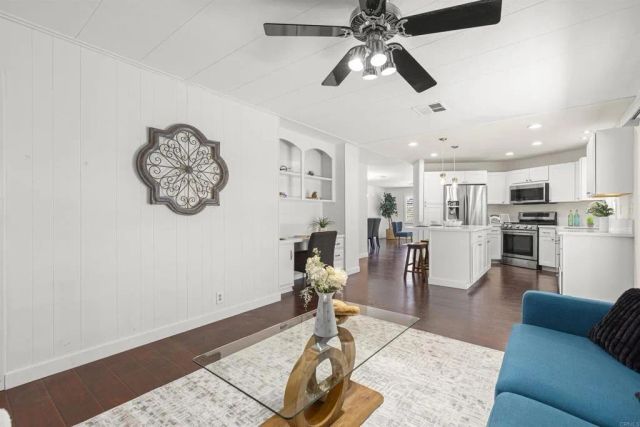 350 N El Camino Real 41, Encinitas, CA 92024