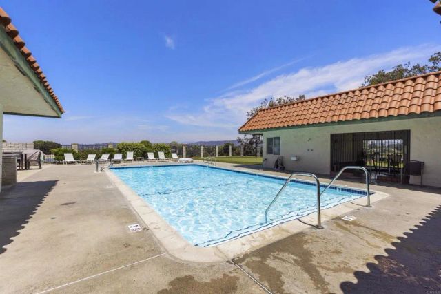 350 N El Camino Real 41, Encinitas, CA 92024