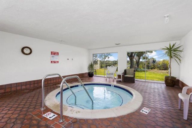 350 N El Camino Real 41, Encinitas, CA 92024