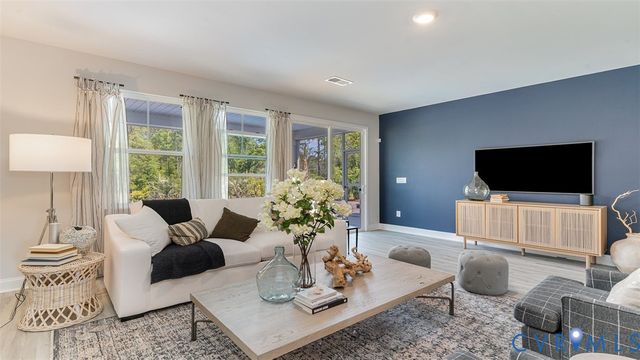 8806 Farthing Dr, Chesterfield, VA 23838