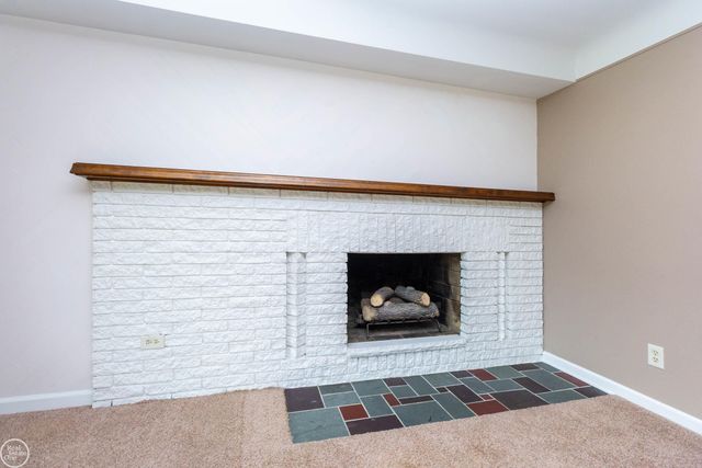 8428 Bellarine Drive, Shelby Twp, MI 48316