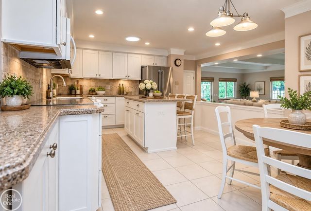 8428 Bellarine Drive, Shelby Twp, MI 48316