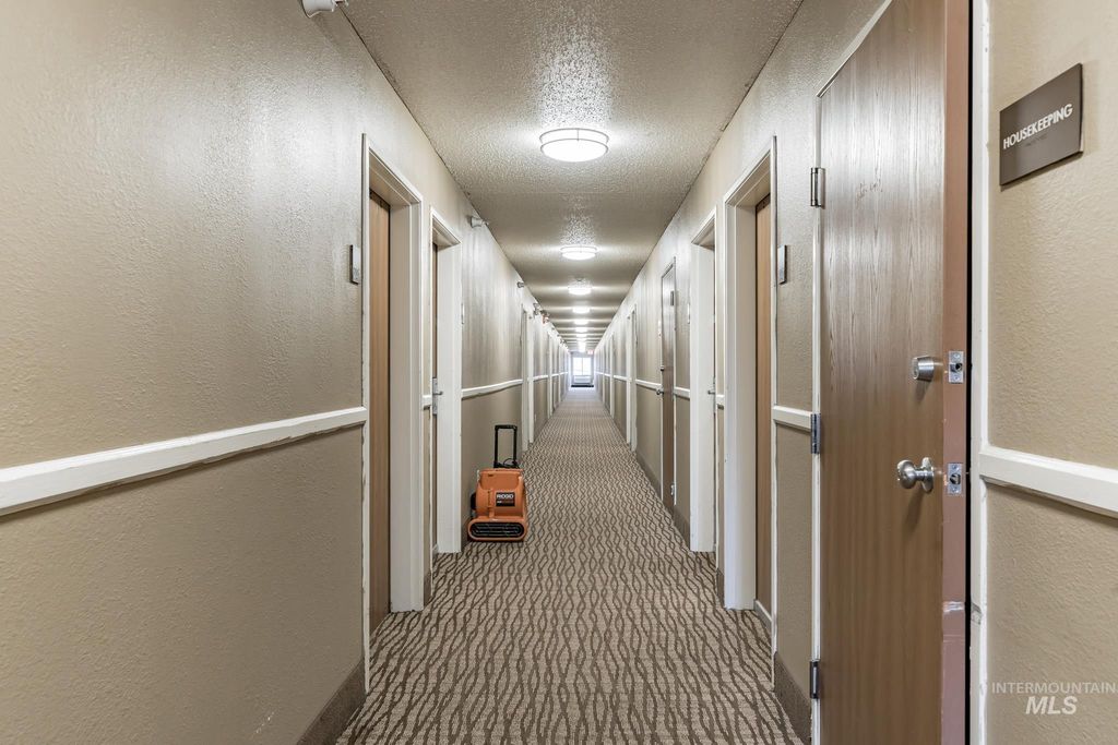 Address unavailable. photo 18