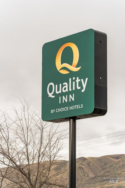 Address unavailable. photo 24