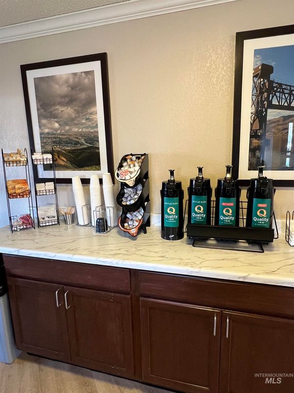 Address unavailable. photo 30