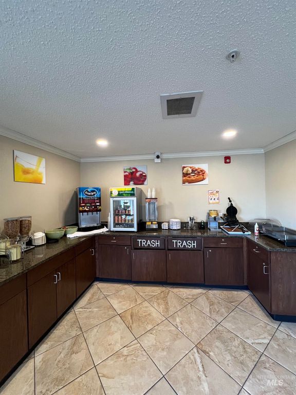 Address unavailable. photo 32