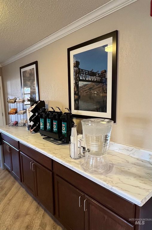 Address unavailable. photo 34