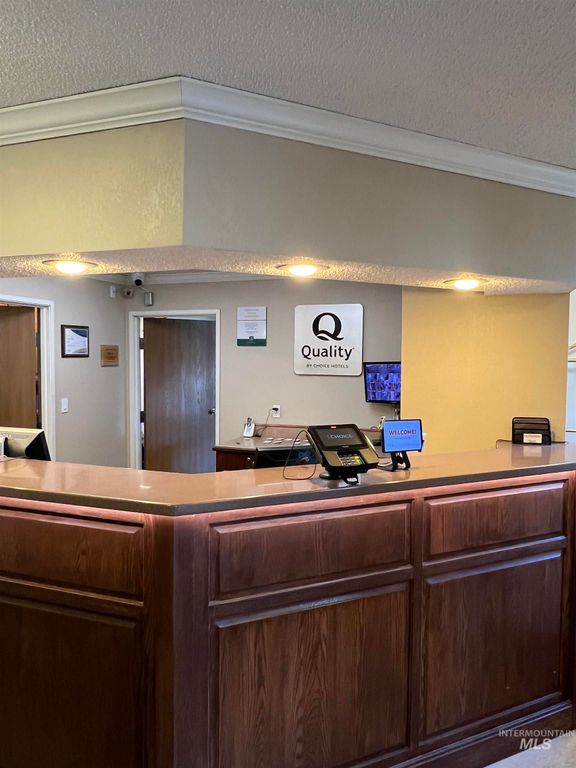 Address unavailable. photo 35