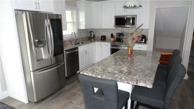 964 Johnsonville Road, Chester, WV 26034