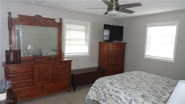 964 Johnsonville Road, Chester, WV 26034