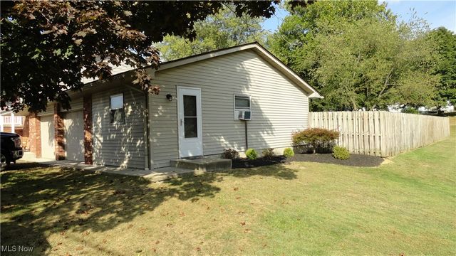 964 Johnsonville Road, Chester, WV 26034