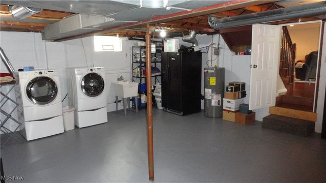 964 Johnsonville Road, Chester, WV 26034