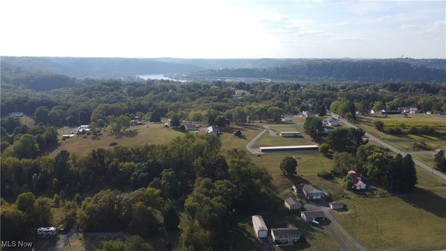 964 Johnsonville Road, Chester, WV 26034