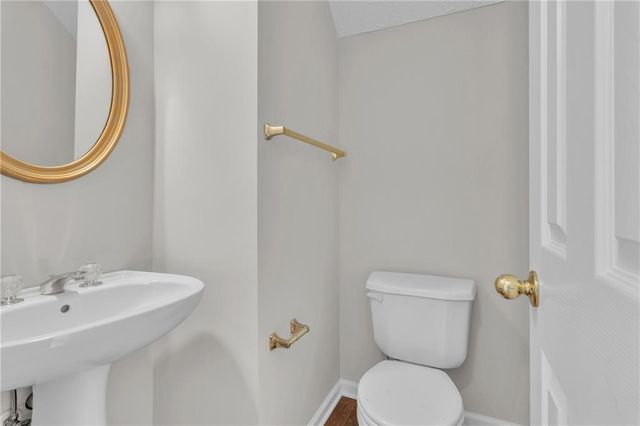 1050 Daventry Crossing, Woodstock, GA 30188