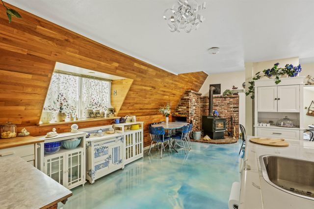 40540 Lakeside Rd, Loon Lake, WA 99148