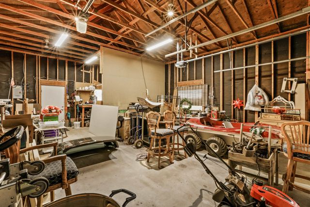 40540 Lakeside Rd, Loon Lake, WA 99148