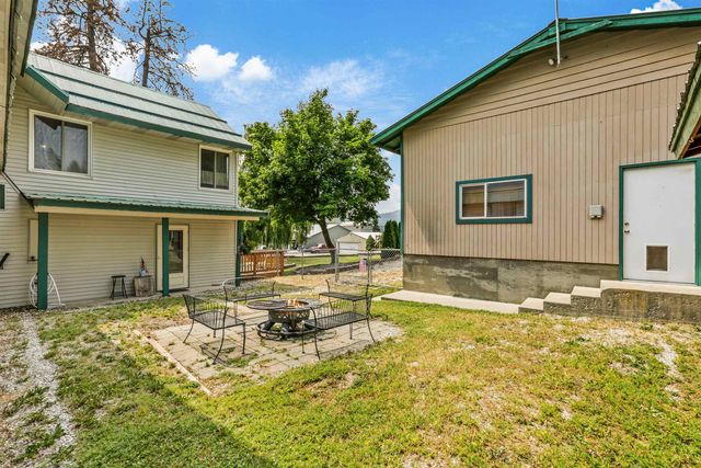 40540 Lakeside Rd, Loon Lake, WA 99148