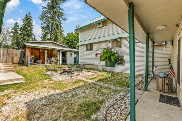 40540 Lakeside Rd, Loon Lake, WA 99148
